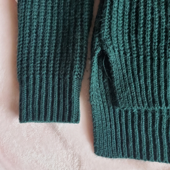 charlotte russe emerald green sweater - Picture 3 of 4